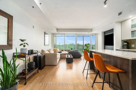 98 Richmond Road #701 - Photo 4