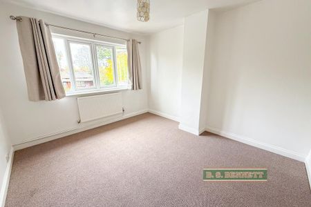 3 bedroom semi-detached house to rent - Photo 5