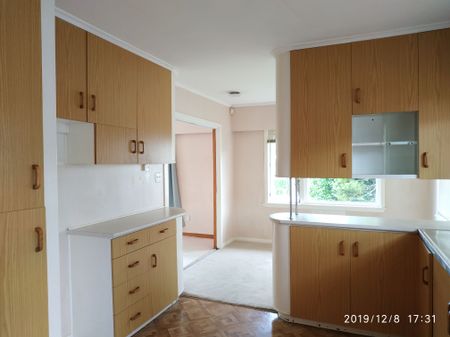 2-BEDROOM PLUS STUDY IN PAKURANGA - Photo 5