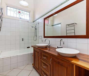 Spacious Character Home in the Heart of Scotch Hill - Photo 5