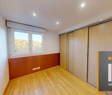 Appartement à louer - Nîmes 3 pièces de 59 m² - Photo 2