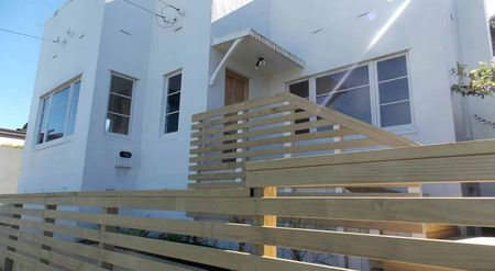 Family Home with Beautiful Views - Photo 2
