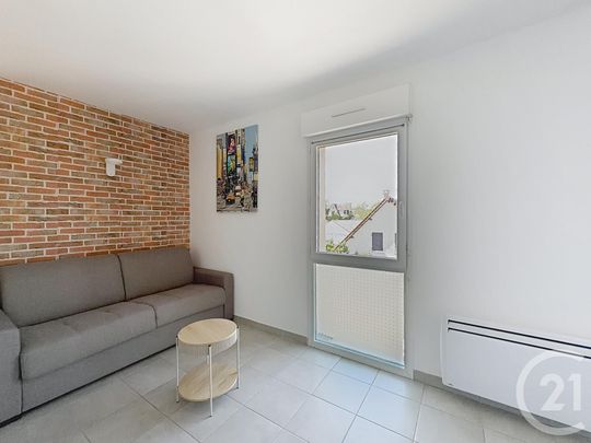 Location Appartement 1 pièce 23m² ST JULIEN LES VILLAS 10800 - Photo 1