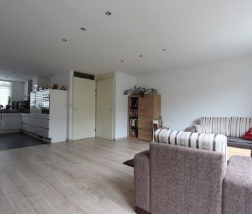 Huis te huur: Helena Kuipers-Rietbergstraat 77 1318 AV Almere - Foto 2