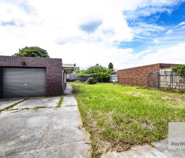 Magnificent Family Living at 22 Magnus St, St Albans - Photo 6