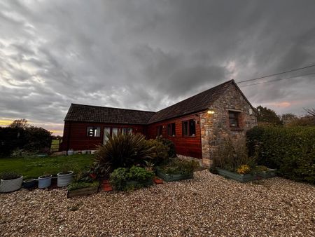 2 bedroom detached bungalow to rent - Photo 4