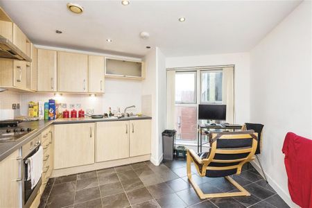 1 bedroom apartment to rent - Photo 4