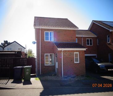 3 bedroom link detached house to rent - Photo 4