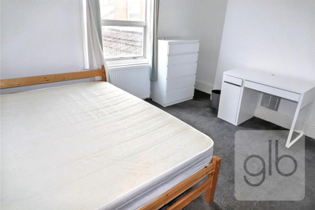 6 bedroom house share to rent - Photo 4