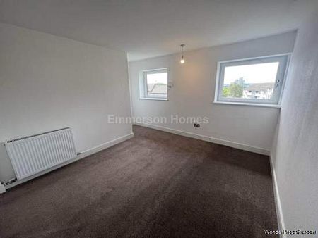 3 bedroom property to rent in Johnstone - Photo 2