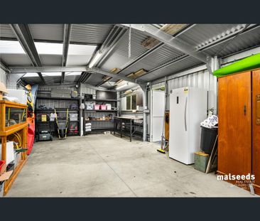 22 Montgomery Avenue, Mount Gambier, SA 5290 - Photo 5