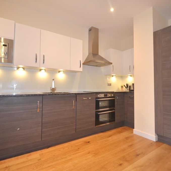 1 bedroom flat - Photo 1