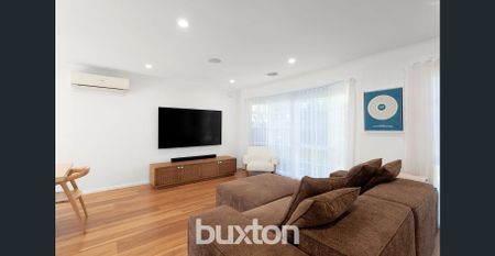 PERFECT SEAFORD LIVING - Photo 4