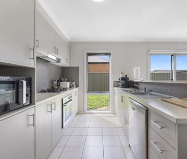 COMFORTABLE TWO BEDROOM HOME IN DELACOMBE - Photo 6