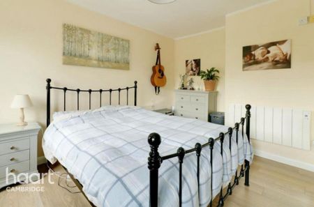 1 bedroom flat to rent - Photo 2