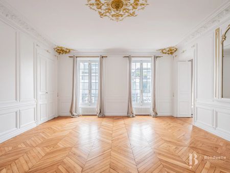 Tout savoir sur cet appartement dans le quartier Triangle d'Or, à Paris 8ème - Photo 3