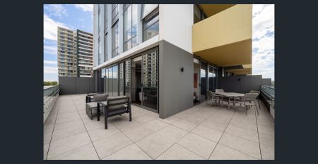 Huge Private Terrace I Stunning City View - Photo 4