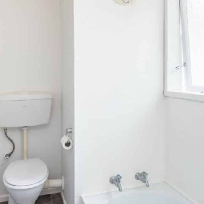 Karori Living – Two Bedroom Flat for Rent - Photo 1