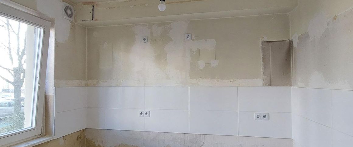 Heimwerker aufgepasst: 1-Zimmer-Wohnung mit Balkon und viel Potenzial wartet auf neue Mieter! - Photo 1