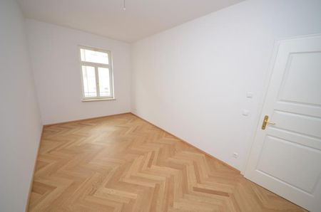 Sanierter Altbau mit Fußbodenheizung, Balkon und Parkett! - Foto 3