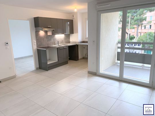 Location Appartement 2 pièces 39m² - Photo 1