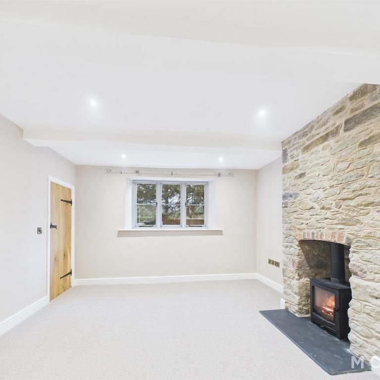 5 bedroom detached house to rent - Photo 1