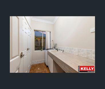 Beautiful Lakeside Living in Woodlake Village Ellenbrook - Photo 2