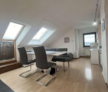 Möblierte 2-Zimmer DG-Wohnung am GP- Galgenberg -Die Lage machts, w... - Photo 1
