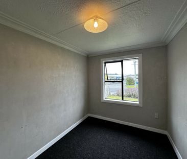 A refreshed decor and easy location! - Photo 5