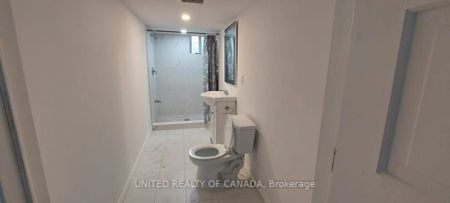 Property For Lease | N9362185 - Photo 4