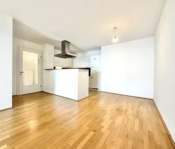 1 Monat Hauptmietzinsfrei* - Großzügige 2-Zimmer-Wohnung mit Loggia in ruhiger Innenhoflage - Nähe Hauptbahnhof & U1 Keplerplatz - Foto 1