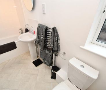 2 bedroom cottage to rent - Photo 2