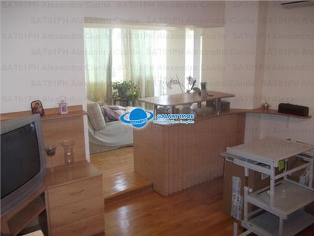 Inchiriere apartament 3 camere, in Ploiesti, zona ultracentrala - Photo 4