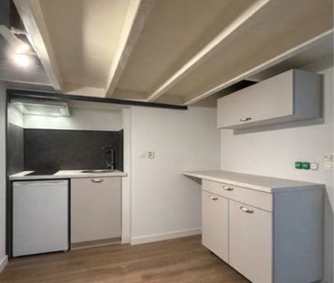 Location Appartement 1 pièce 25m² - Photo 2