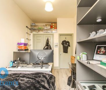 8 bed Semi-Detached House for Rent - Photo 4