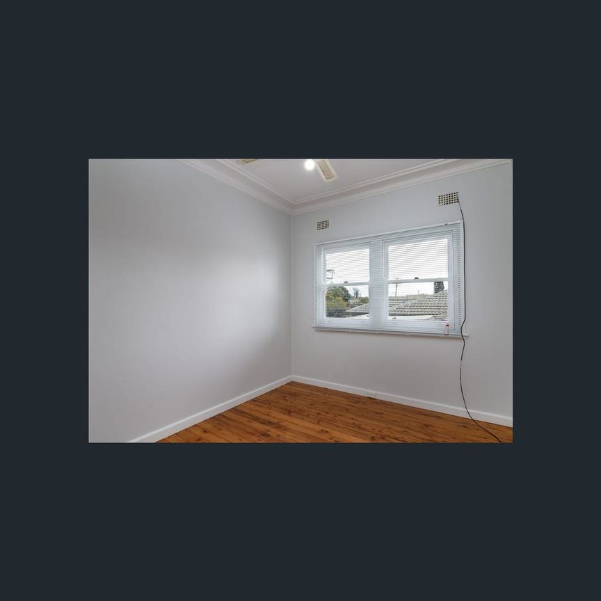 102 College Street, Cambridge Park, NSW 2747 - Photo 1