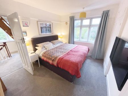 3 bedroom semi-detached house to rent - Photo 3
