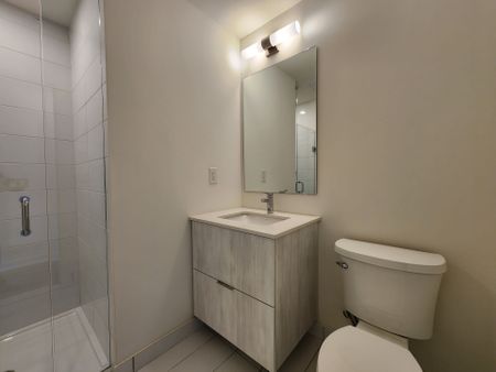 For Lease - 14 David Eyer Drive Unit# 1012, Richmond Hill, Ontario - Photo 5