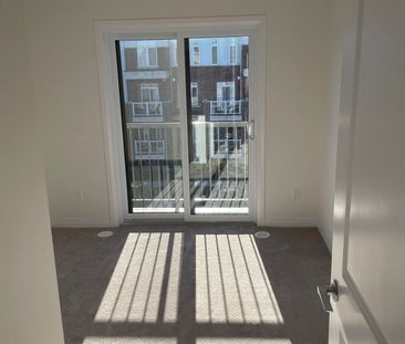 For Lease - 2635 William Jackson Drive Unit# 408, Pickering, Ontario - Photo 6