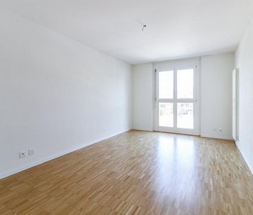 Sonnige 4.5-Zimmerwohnung im Parterre wartet auf Sie! - Foto 1