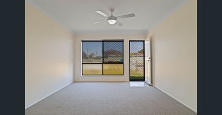 Beautifully Refreshed 2-Bedroom Duplex in Prime Harristown Location - Photo 2