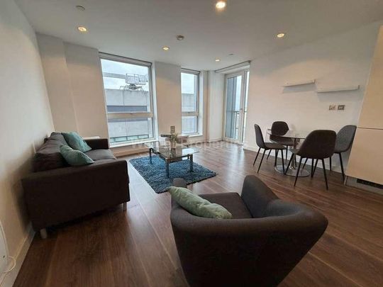 The Heart, Blue, Media City, M50 - Photo 1