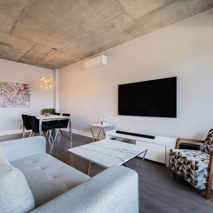 Condo for rent, Montréal (Saint-Laurent) - Photo 1
