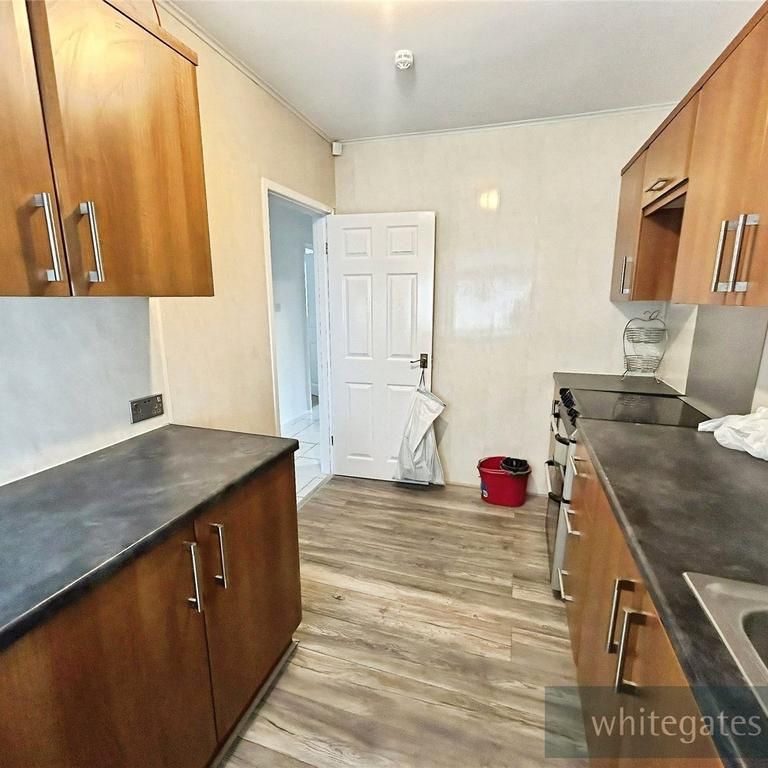 2 bedroom apartment to rent - Photo 1