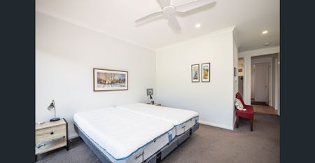 Stunning 3-Bed, 3-Bath Furnished Home for Rent – Peaceful, Sought-After Location with Beautiful Gardens - Photo 3