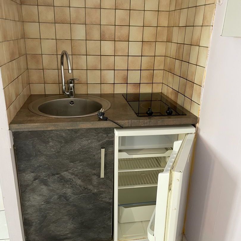 Studio situé Place Flore, quartier Chaprais à Besançon - Photo 1