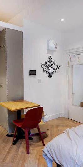 Rosary Gardens, South Kensington, London, SW7 - Photo 1