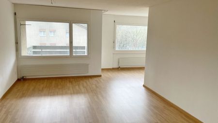 Grosszügige Wohnung mit guter Verkehrsanbindung - Photo 3