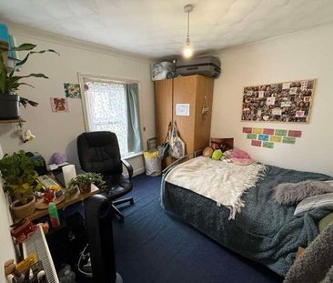 Tennyson Road, SO17 - Photo 4