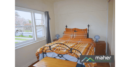 Charming 3-Bedroom Home Just Minutes from La Trobe University - Photo 3